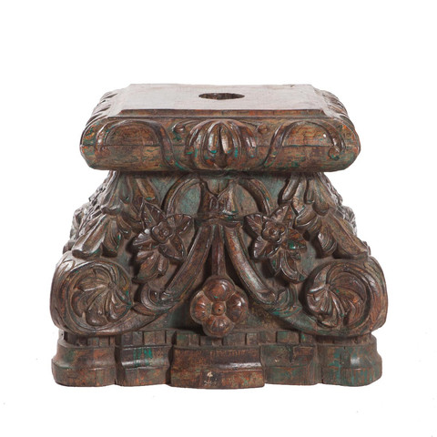 Carved Pillar Holder